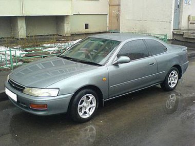   Toyota Corolla  (1992-1997) .  