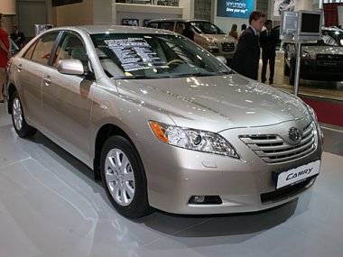   Toyota Camry (2006-2011) .  