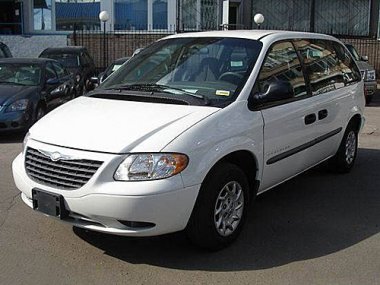   Chrysler Voyager III (2001-2004) .  