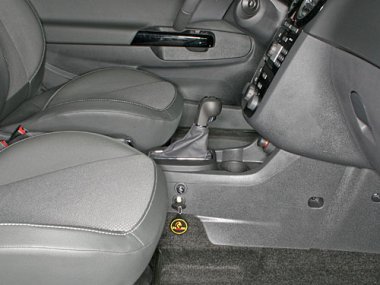        Opel Corsa D (2006- ) 1.4 .  
