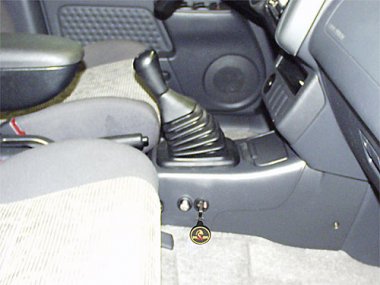   Toyota RAV-4 ( -1999) .  
