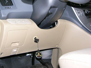    Hyundai H1 / Starex (2008-) .  