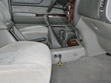     .    Nissan Patrol GR (1998-2003)  .  