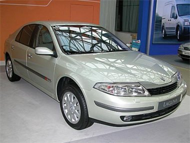   Renault Laguna II (2001-2005) . Tiptronic  