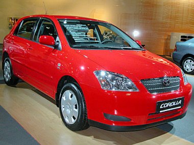   Toyota Corolla (2002-2006) .  