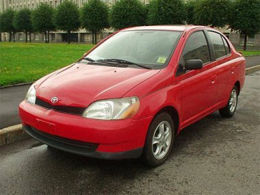   Toyota Echo ( -2002) .  