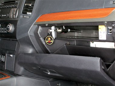Механическое противоугонное устройство на Капот  Mitsubishi Pajero IV (2006-2009) авт. Tiptronic КП 
