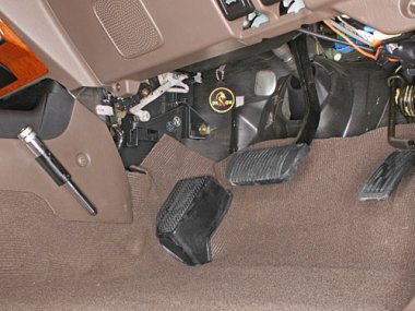 Механическое противоугонное устройство на Рулевой вал Toyota Land Cruiser Prado (KH-KDJ95W) (07.2000-09.2002) 3.0 DT авт. КП (Правый руль)