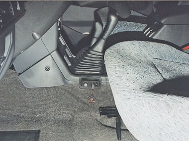        Mitsubishi Pajero II (1994-1999) 3.5 .  