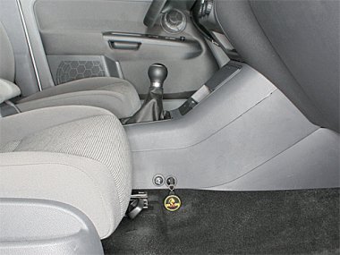 Механическое противоугонное устройство на Коробку передач Volkswagen Golf Plus (2006-2009) мех. КП