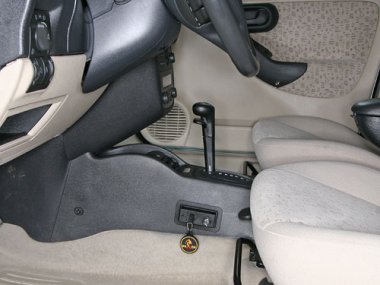 Механическое противоугонное устройство на Коробку передач  Opel Corsa C (2000-2006) авт. КП 