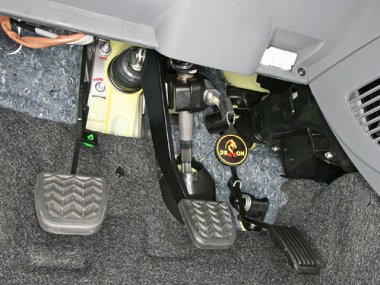 Механическое противоугонное устройство на Рулевой вал  Peugeot 107 мех. КП 