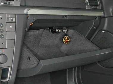 Механическое противоугонное устройство на Капот  Opel Vectra C (2005- ) авт. КП 