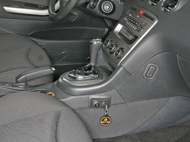 Механическое противоугонное устройство на Коробку передач  Peugeot 308 авт. Тiptronic КП 