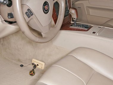       ( )  Cadillac STS (2004-2007) . Tiptronic  