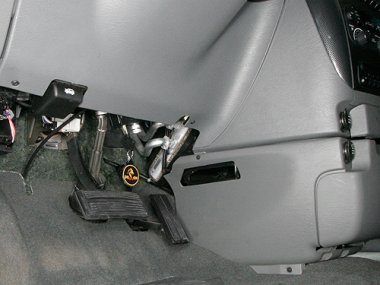 Механическое противоугонное устройство на Рулевой вал  Dodge Caravan (2004- ) авт. КП 