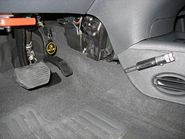 Механическое противоугонное устройство на Рулевой вал  Citroen C3 (2006-2009) мех. SensoDrive КП 
