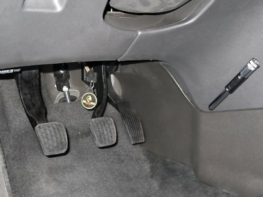 Механическое противоугонное устройство на Рулевой вал  Opel Astra J (2010-2012) мех. КП 