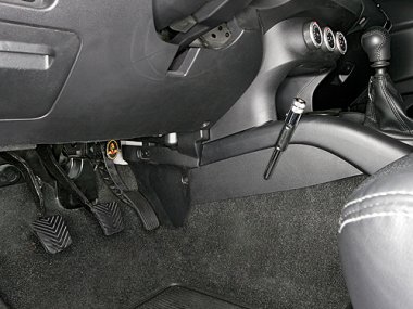 Механическое противоугонное устройство на Рулевой вал  Peugeot 4007  мех. КП 