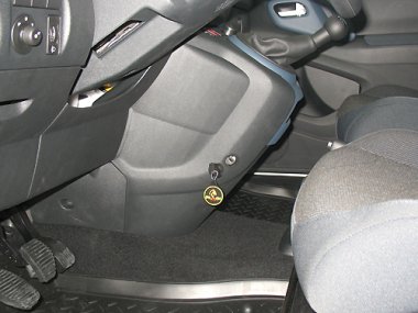 Механическое противоугонное устройство на Коробку передач  Peugeot Partner (2008-) мех. КП 