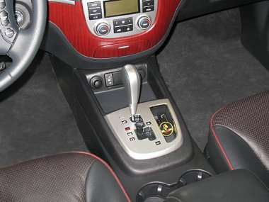    Hyundai Santa Fe (2010-2012) . Tiptronic  