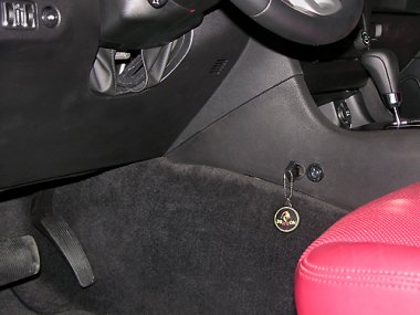 Механическое противоугонное устройство на Коробку передач  Dodge Charger авт. Autostick КП 