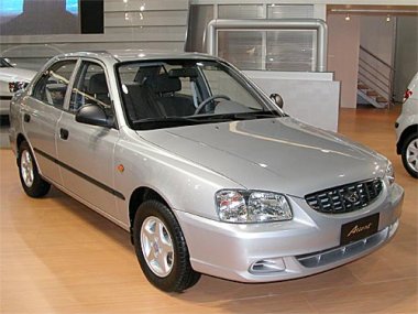   Hyundai Accent II (2000- ) .  