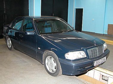   Mercedes-Benz 'C' W 202 (1993-2000) .  