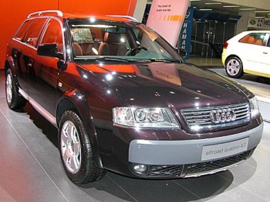   Audi Allroad Quattro ( -2001) . Tiptronic  