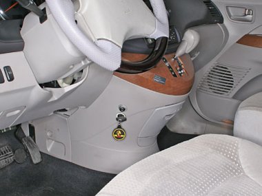        Mitsubishi Grandis . Tiptronic  