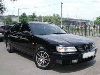   Nissan Maxima (1997-1999)  .  
