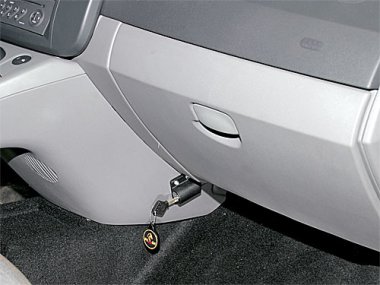 Механическое противоугонное устройство на Капот Renault Scenic II / Grand Scenic (2003- ) авт. Tiptronic КП