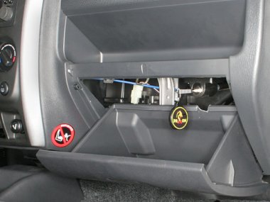 Механическое противоугонное устройство на Капот  Suzuki Jimny (2005-2018) авт. КП 