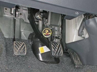 Механическое противоугонное устройство на Рулевой вал  Suzuki Liana (2004- ) мех. КП 