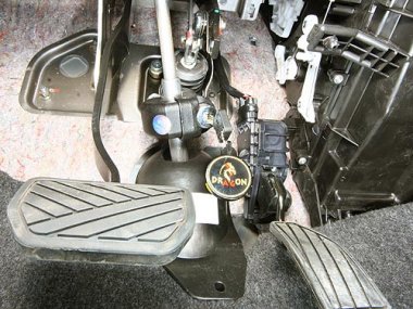 Механическое противоугонное устройство на Рулевой вал  Suzuki Swift (2005- ) мех. MTA КП 
